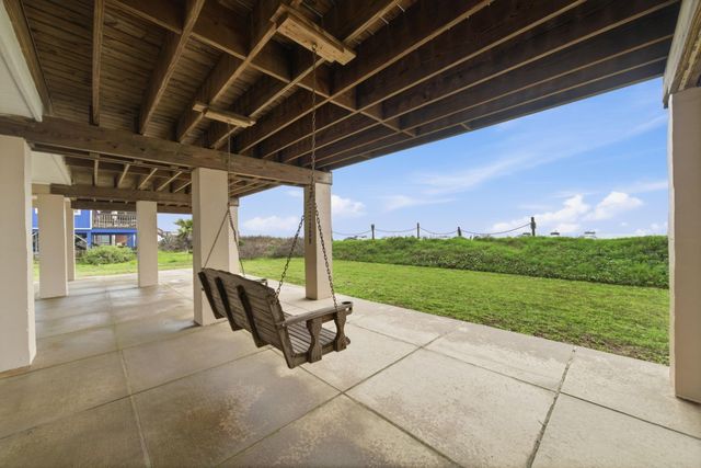 16523 Jamaica Beach Road, Jamaica Beach, TX 77554