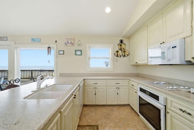 16523 Jamaica Beach Road, Jamaica Beach, TX 77554