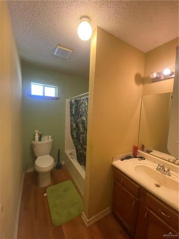 801 N Louisiana Avenue, Weslaco, TX 78596