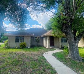 801 N Louisiana Avenue, Weslaco, TX 78596