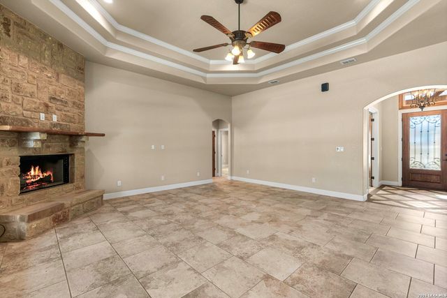 520 Arbor View, Adkins, TX 78101