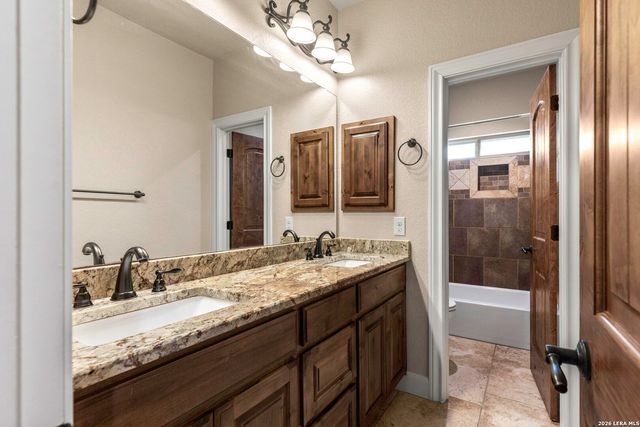 520 Arbor View, Adkins, TX 78101