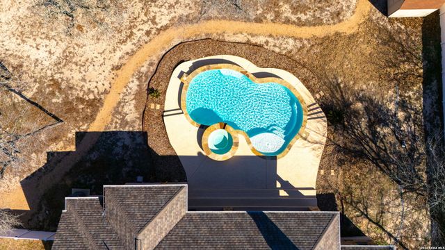 520 Arbor View, Adkins, TX 78101