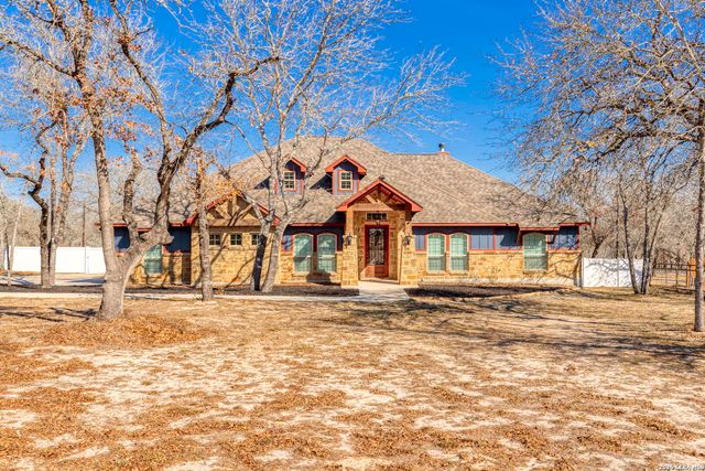 520 Arbor View, Adkins, TX 78101