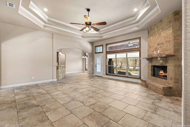 520 Arbor View, Adkins, TX 78101