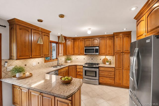 2756 Barbara Road, Bellmore, NY 11710