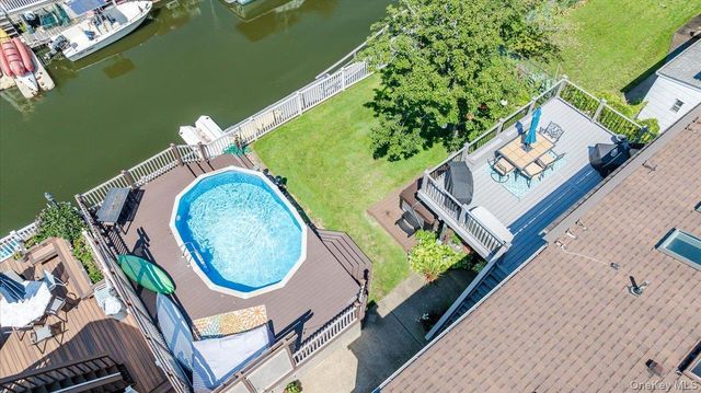 3897 Darby Lane, Seaford, NY 11783