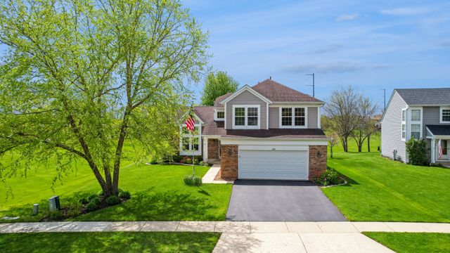 606 Arlington Lane, South Elgin, IL 60177