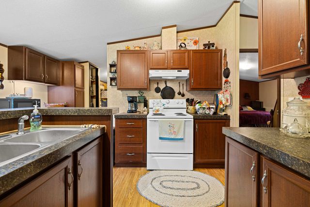 195 Silver Fox Rd., Marshall, TX 75670