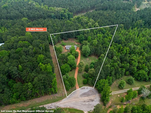 195 Silver Fox Rd., Marshall, TX 75670