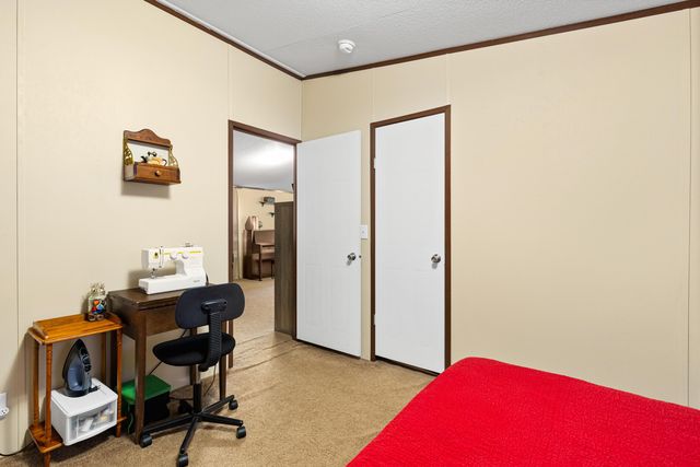 195 Silver Fox Rd., Marshall, TX 75670
