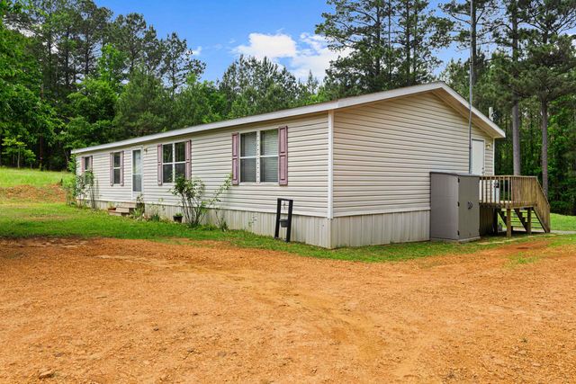 195 Silver Fox Rd., Marshall, TX 75670