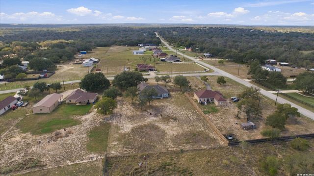 39 Eaglerock, Poteet, TX 78065