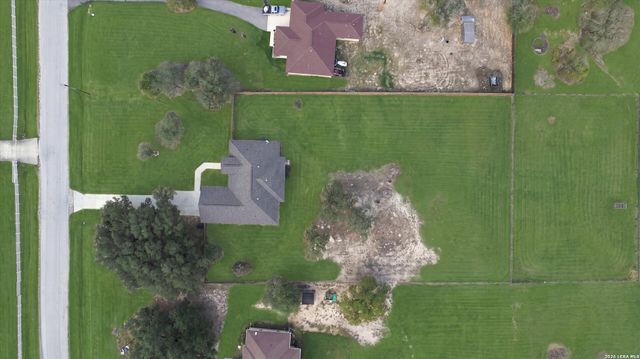 39 Eaglerock, Poteet, TX 78065