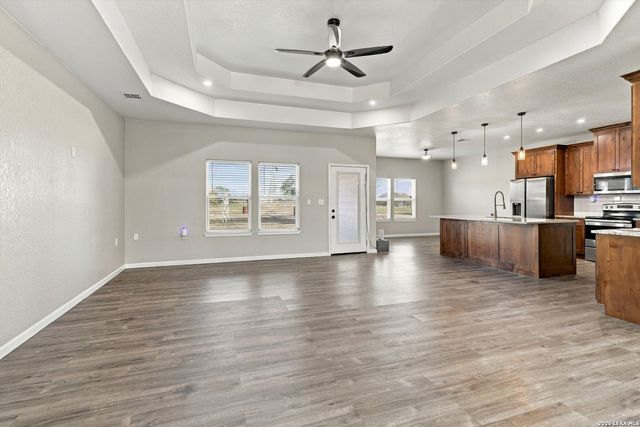 39 Eaglerock, Poteet, TX 78065