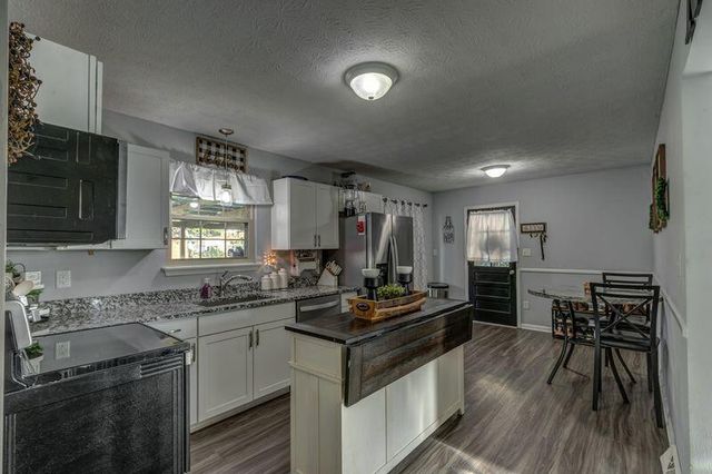 1933 Yorktown Drive, Paris, KY 40361