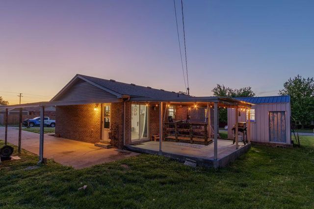 1933 Yorktown Drive, Paris, KY 40361