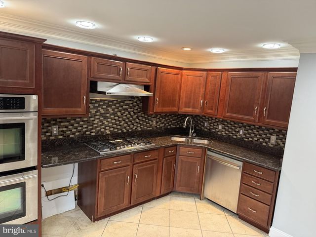 13113 ARDENNES AVE, Rockville, MD 20851