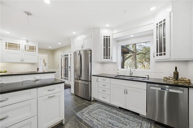 1312 Pamela PL, Norfolk, VA 23509