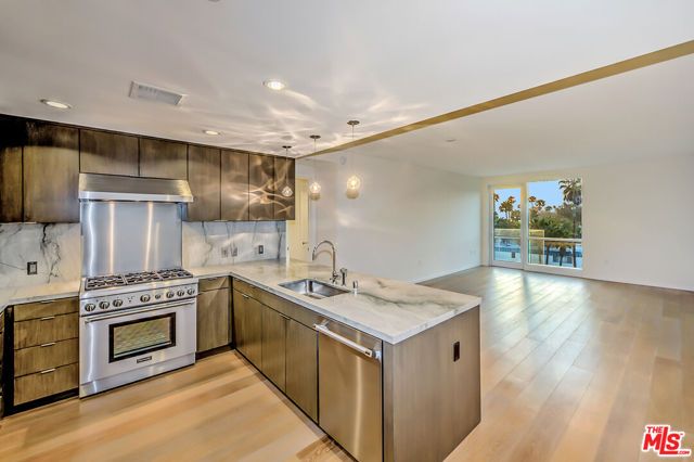 1705 Ocean Avenue 405, Santa Monica, CA 90401