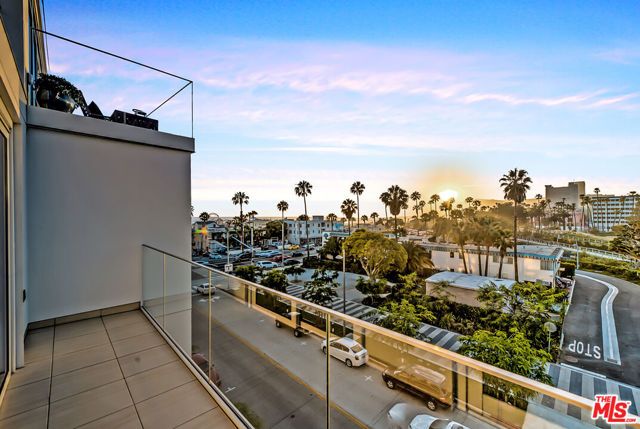1705 Ocean Avenue 405, Santa Monica, CA 90401