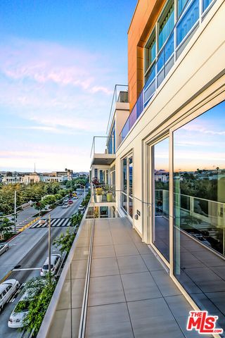 1705 Ocean Avenue 405, Santa Monica, CA 90401
