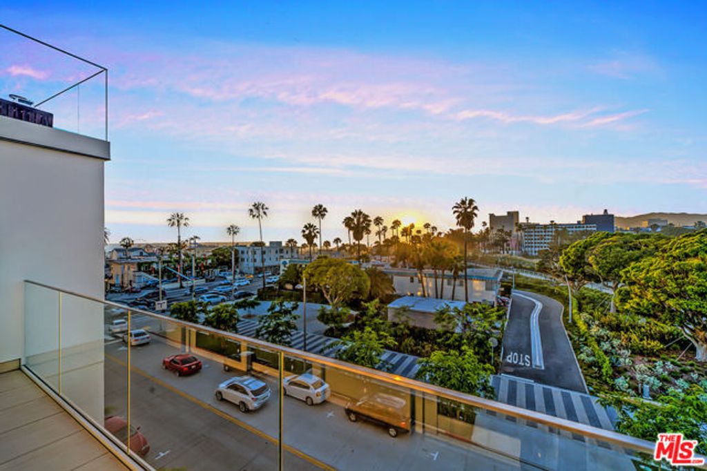 1705 Ocean Avenue 405, Santa Monica, CA 90401