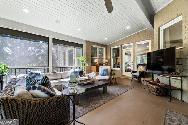 2155 Wood Falls Drive, Cumming, GA 30041