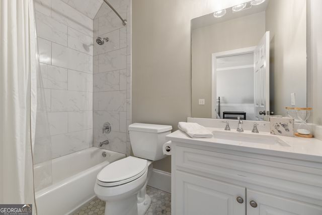 2155 Wood Falls Drive, Cumming, GA 30041