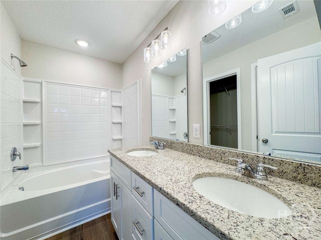 122 Heirloom Road, Hinesville, GA 31313