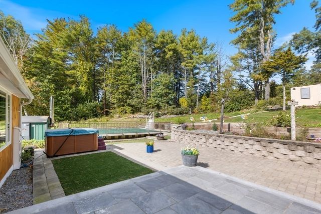 24 Silvermine Road, Boxford, MA 01921