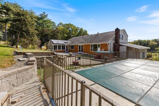 24 Silvermine Road, Boxford, MA 01921