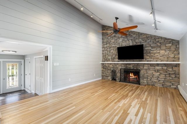 24 Silvermine Road, Boxford, MA 01921