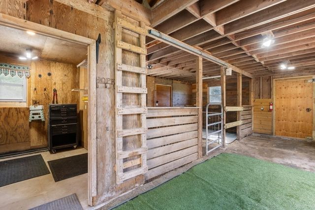 24 Silvermine Road, Boxford, MA 01921