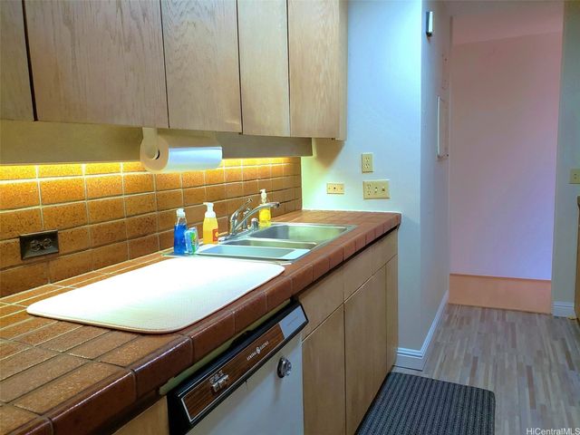 1750 Kalakaua Avenue 2902, Honolulu, HI 96826
