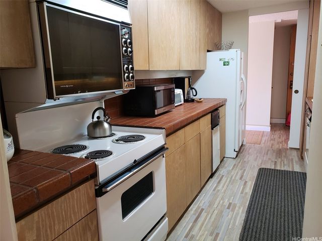 1750 Kalakaua Avenue 2902, Honolulu, HI 96826