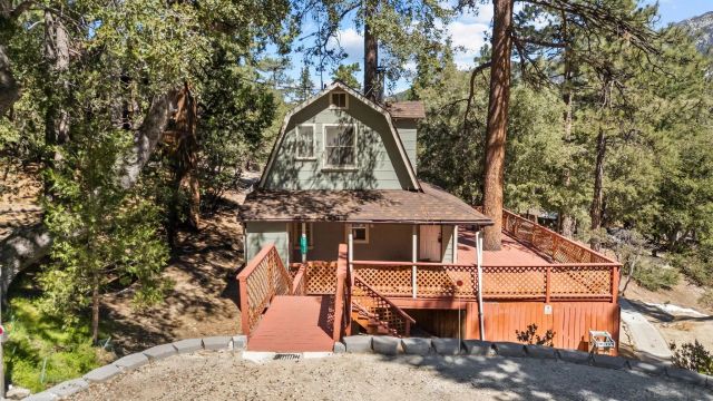 52910 Cedar Dr, Idyllwild, CA 92549