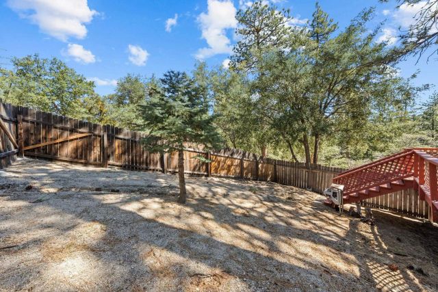 52910 Cedar Dr, Idyllwild, CA 92549