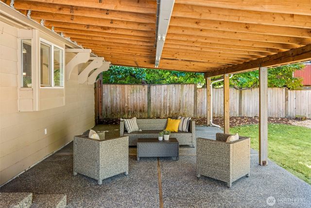 1245 6th Avenue SE, Issaquah, WA 98027