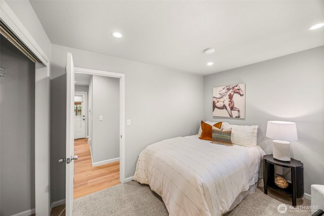 1245 6th Avenue SE, Issaquah, WA 98027