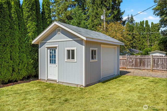 1245 6th Avenue SE, Issaquah, WA 98027