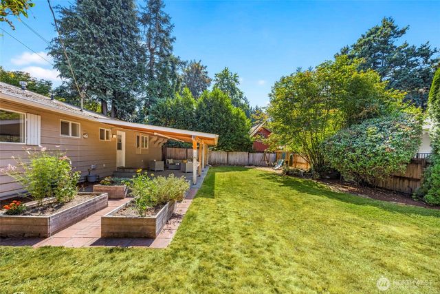 1245 6th Avenue SE, Issaquah, WA 98027