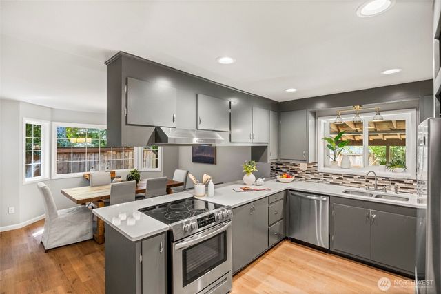 1245 6th Avenue SE, Issaquah, WA 98027