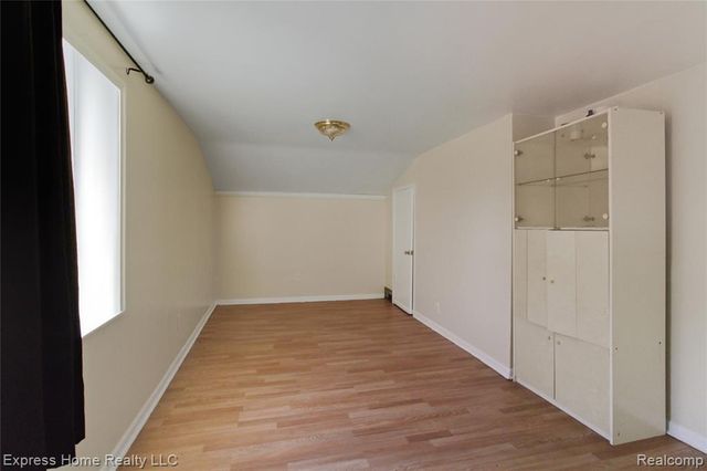 24932 Marigold Avenue, Warren, MI 48089