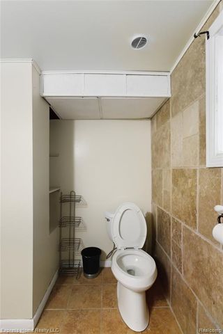 24932 Marigold Avenue, Warren, MI 48089