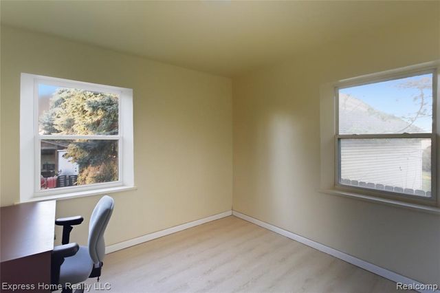 24932 Marigold Avenue, Warren, MI 48089