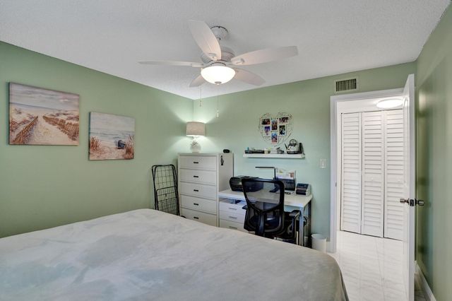 5860 NW 44th Street 314, Lauderhill, FL 33319