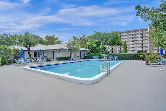 5860 NW 44th Street 314, Lauderhill, FL 33319