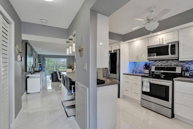 5860 NW 44th Street 314, Lauderhill, FL 33319