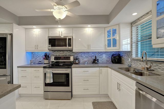 5860 NW 44th Street 314, Lauderhill, FL 33319